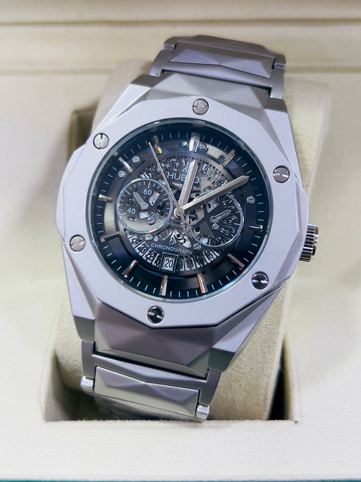 Hublot Shadowcore Watch - Silver with black dial with date